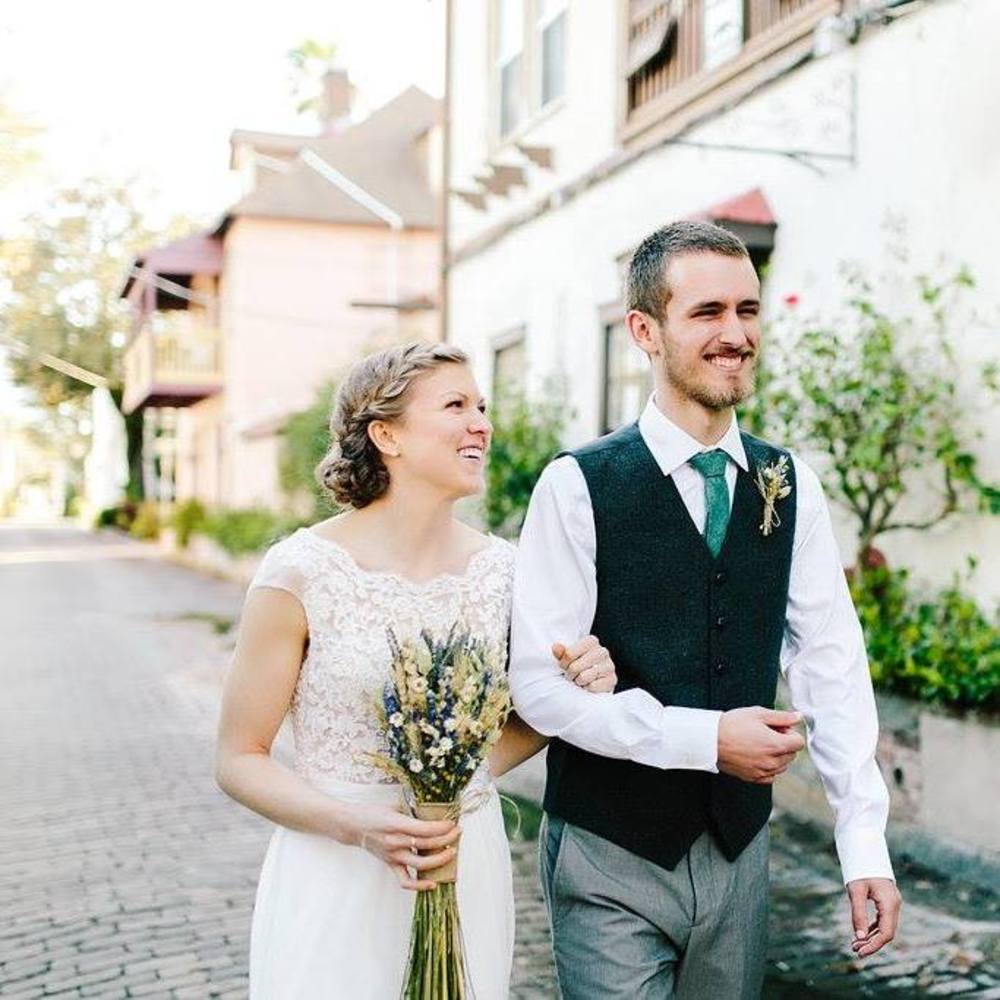 Meet your Posher, Elise